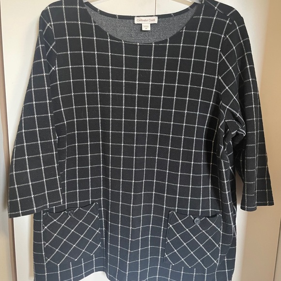 Bundle (2) Coldwater Creek Women's Textured Tunics in Blue and Black - Picture 7 of 11